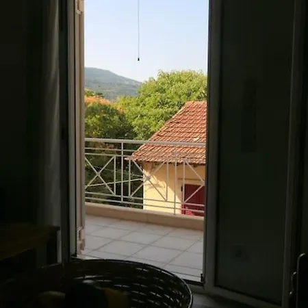 Yiampanaki Apartment *