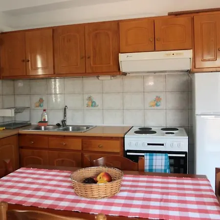 Apartment Yiampanaki *